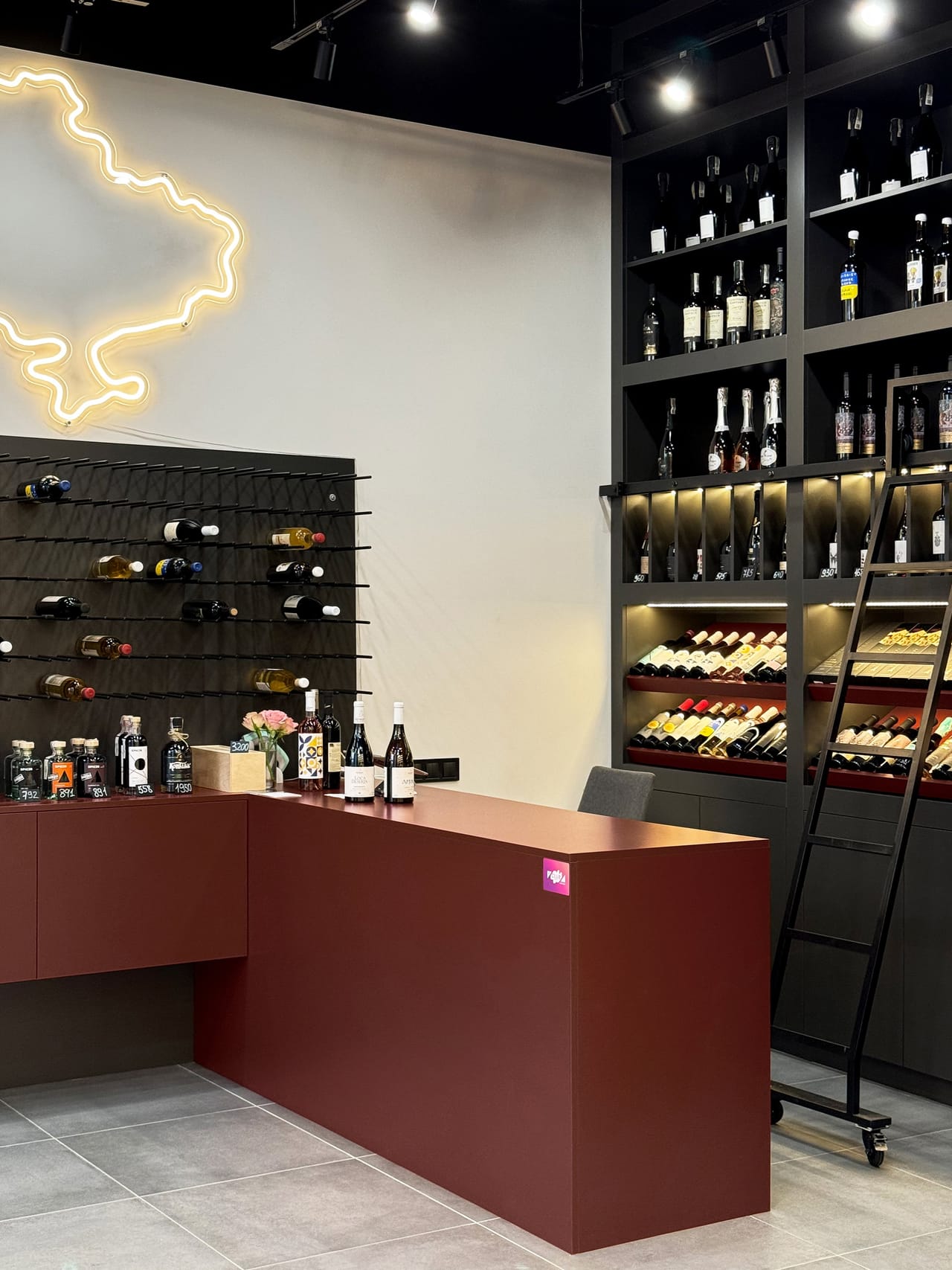 Wine store — photo 4