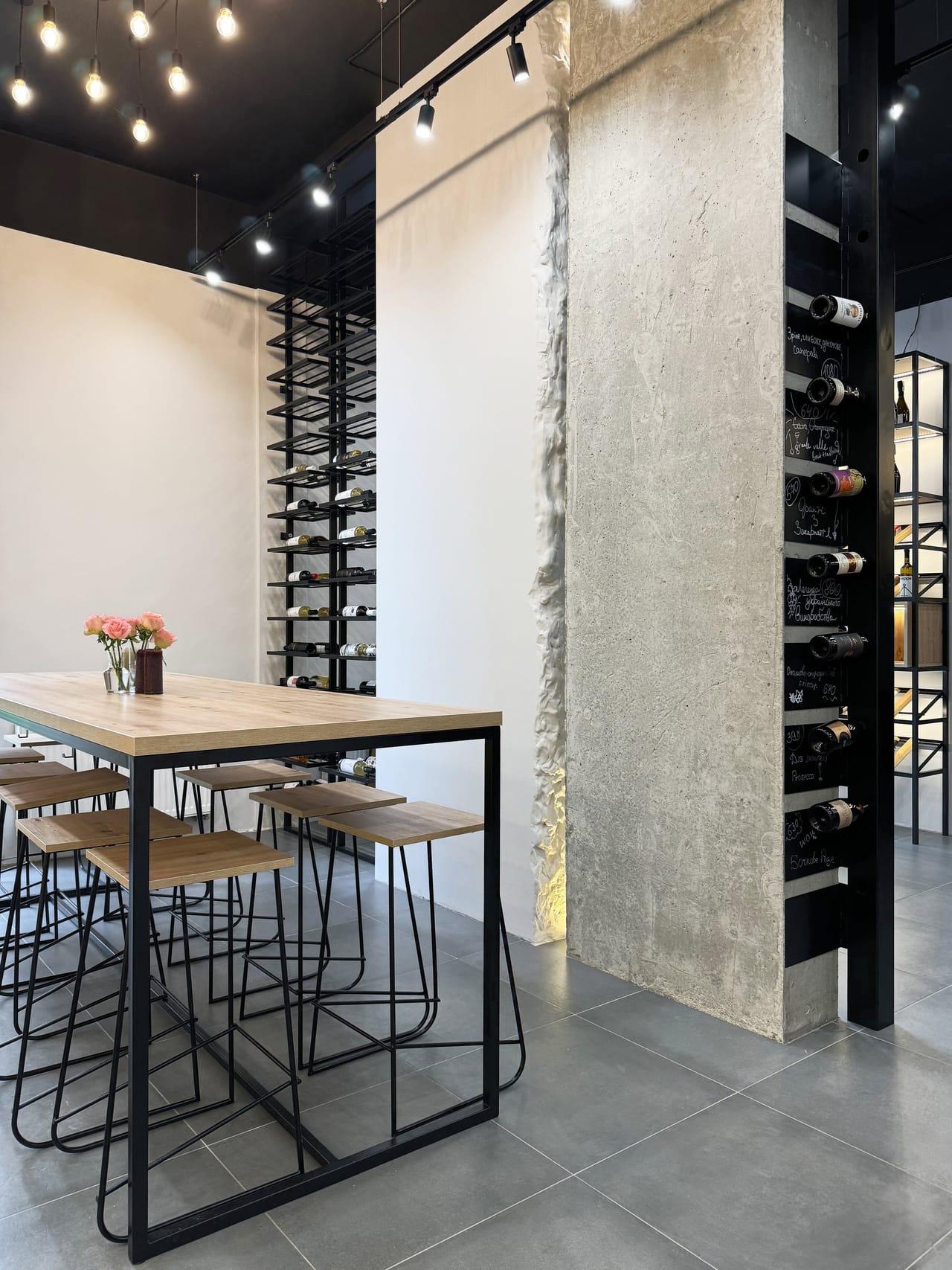 Wine store — photo 15