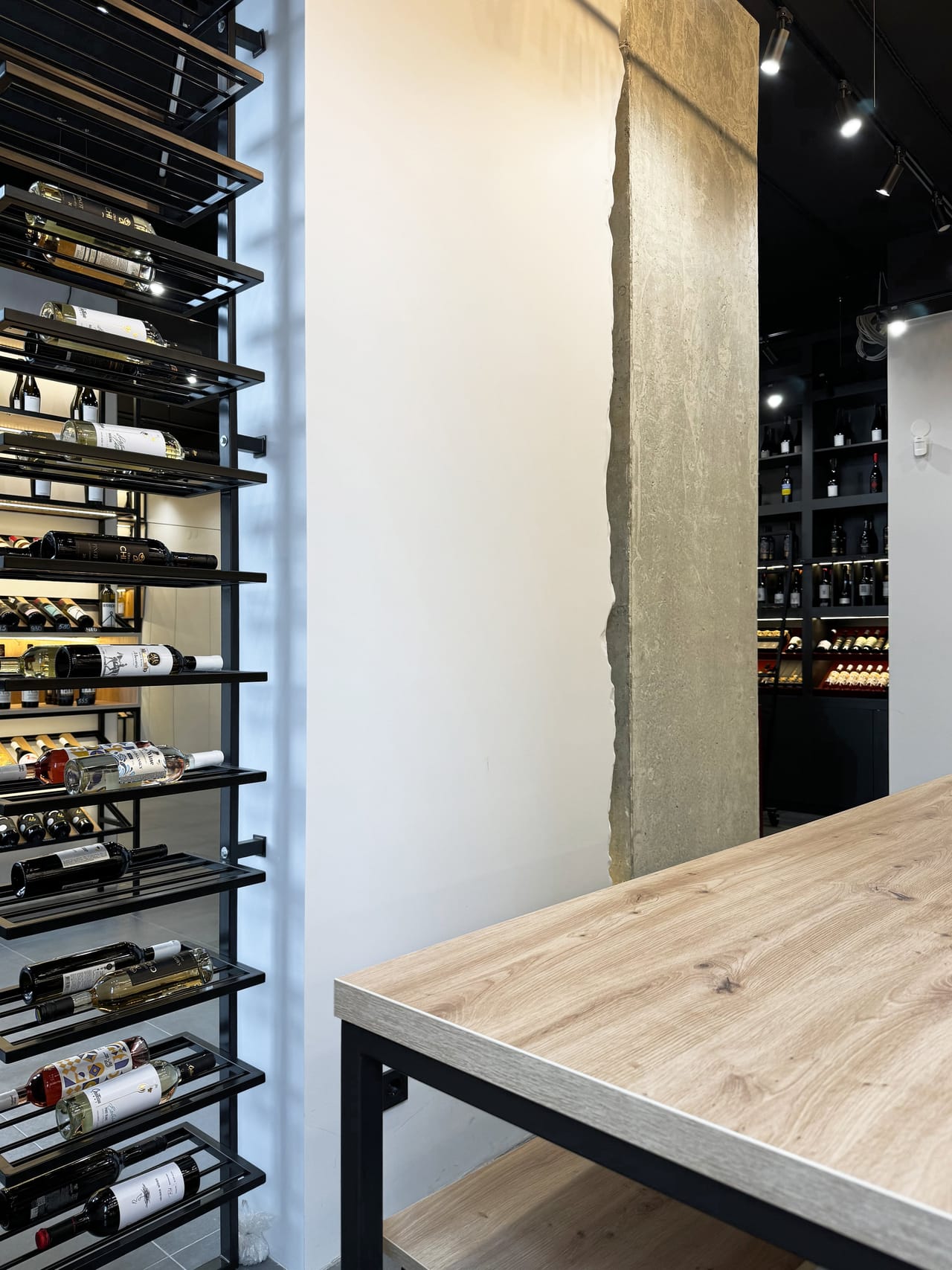 Wine store — photo 17